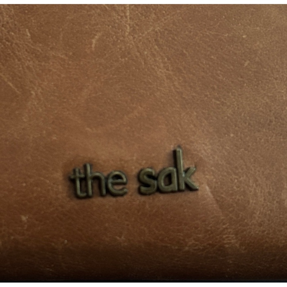 NWOT Convertible WRISTLET/ CROSSBODY Wallet THE SAK Embossed Leather Organizer - Picture 6 of 8